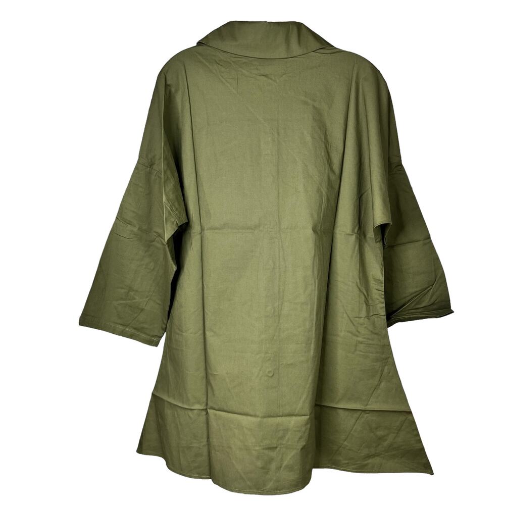 Truth + Style Woven Dolman Sleeve Green Button Shirt w/ Shark Bite Hem - Picture 4 of 8